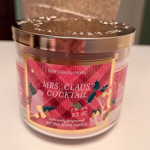 Bath & Body Works Mrs. Claus' Cocktail Candle - Soy Wax Blend